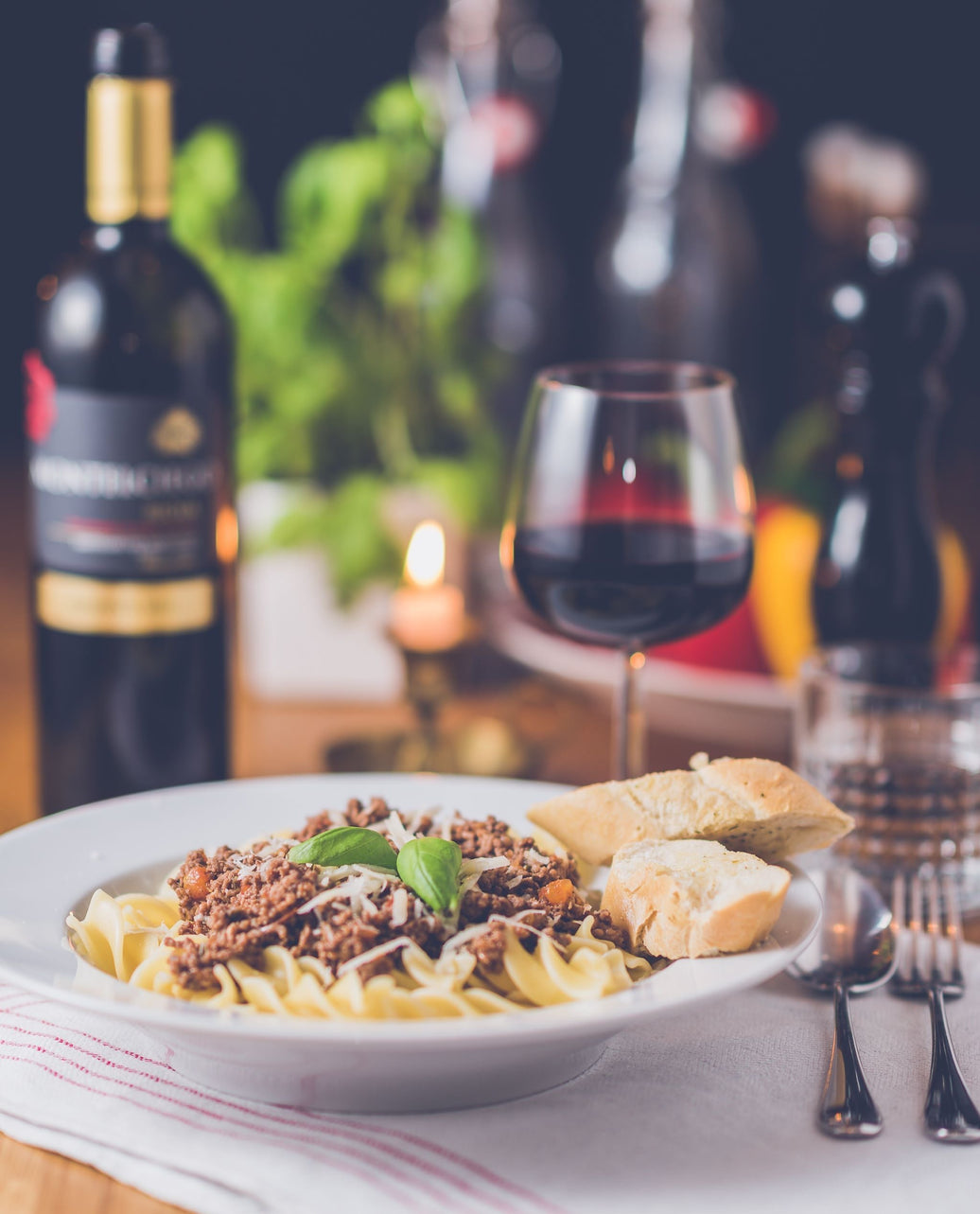 10 Wines That Go With Pasta, From Tomato to Cream